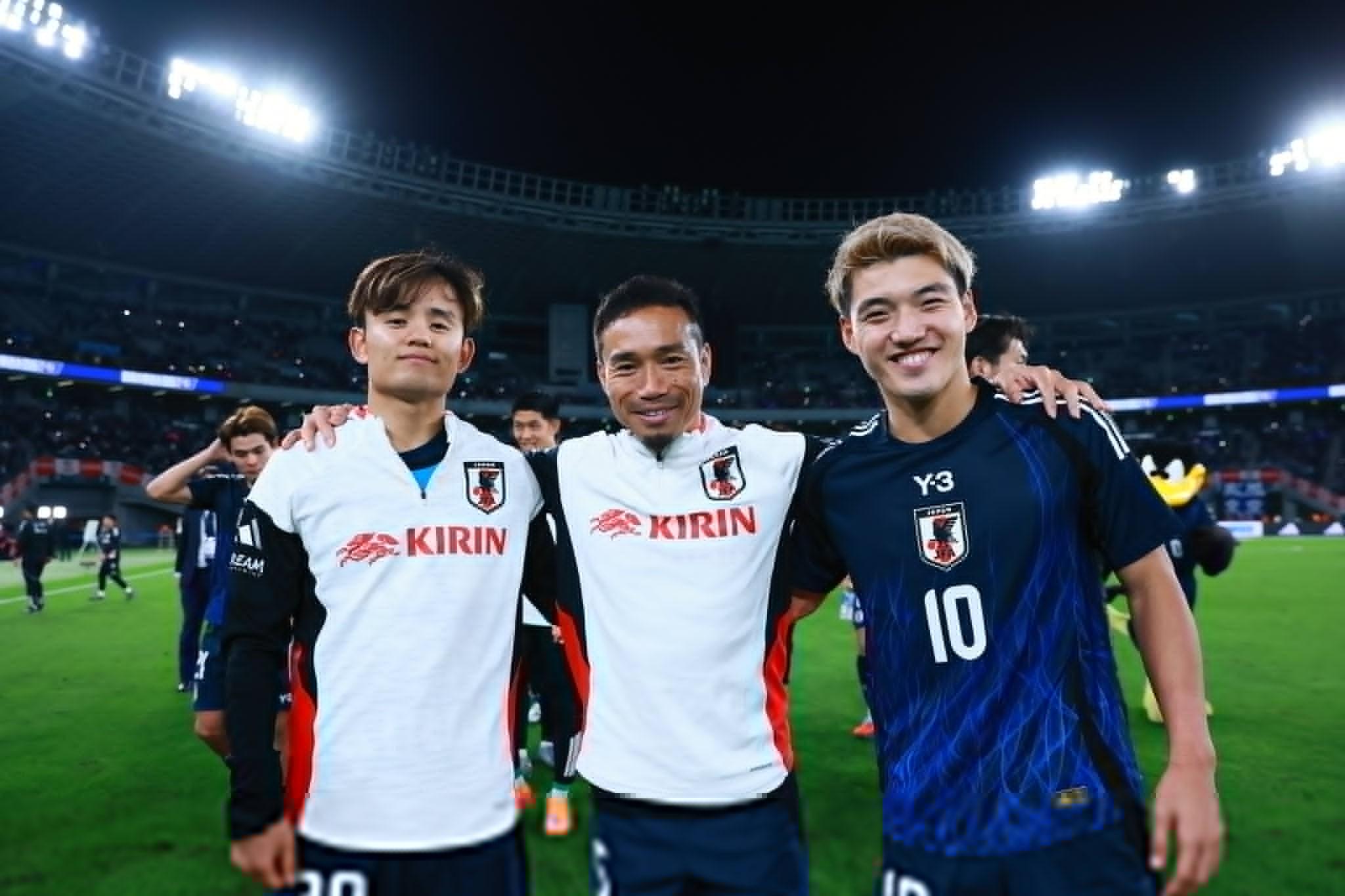 长友佑都此, 年再次在对, 的韧性 长友佑都此, 年再次在对, 的韧性